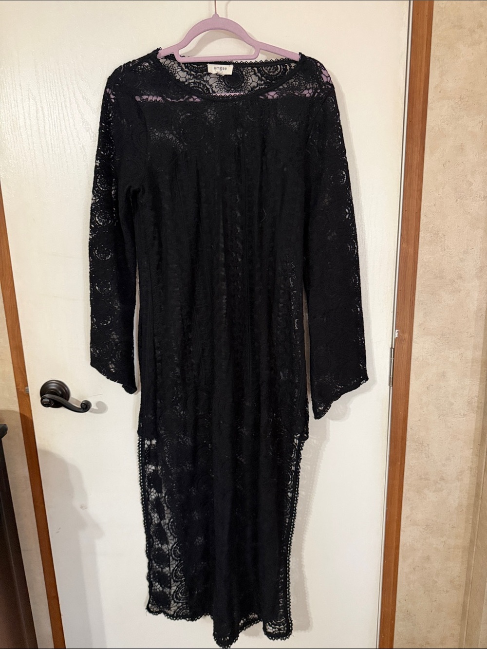Umgee Black Long Sleeve Lace Midi Dress